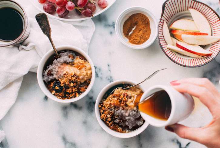 Have A Healthy Halloween With This Black & Orange Oatmeal Breakfast