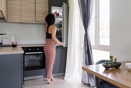 2 Snacks To Satisfy Pesky Period Cravings, From A Gynecologist