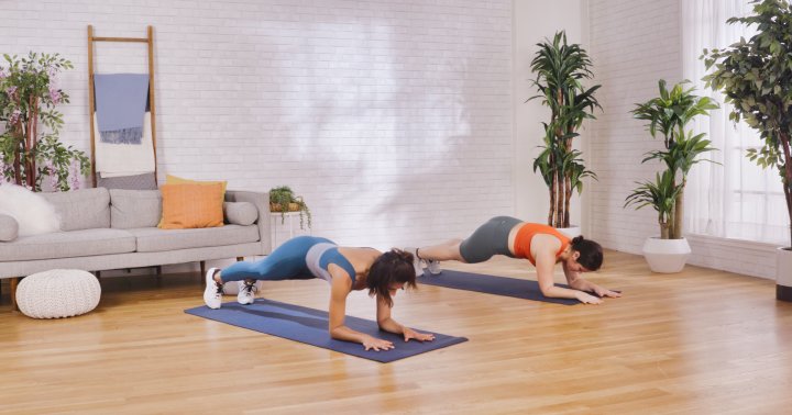 Bored Of Basic Planks? Change It Up With This Oblique-Firing Version