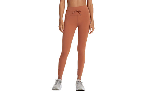 vuori daily leggings review
