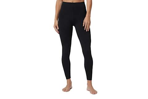 vuori allthefeels leggings on model