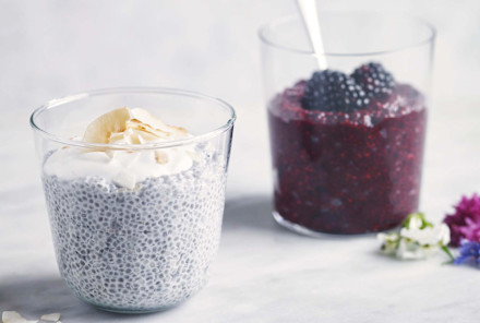 Wow Your Friends & Family With This Vegan Vanilla Chia Pudding!