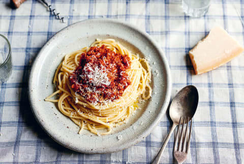 Lentil ragu spaghetti on tablescape