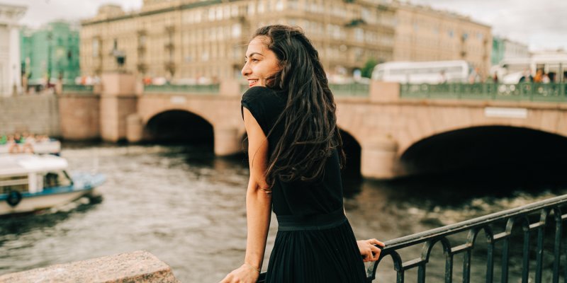 These 7 Midlife Habits May Help Keep Your Brain Sharp For Decades