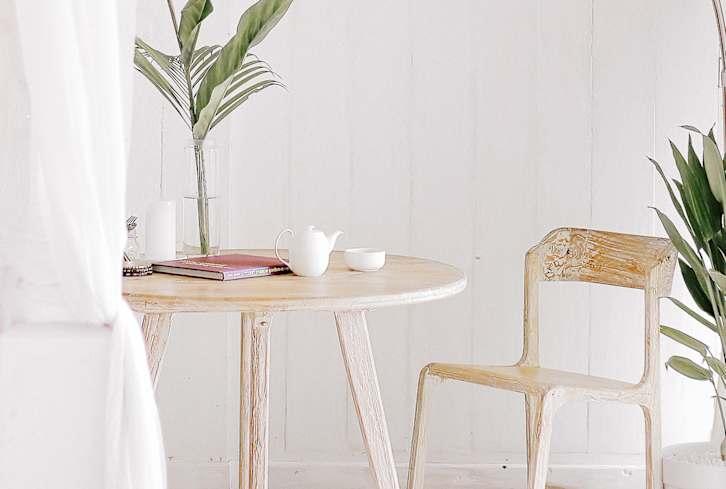 How Feng Shui Can Help You Keep Clutter Out Of Your Home — For Good