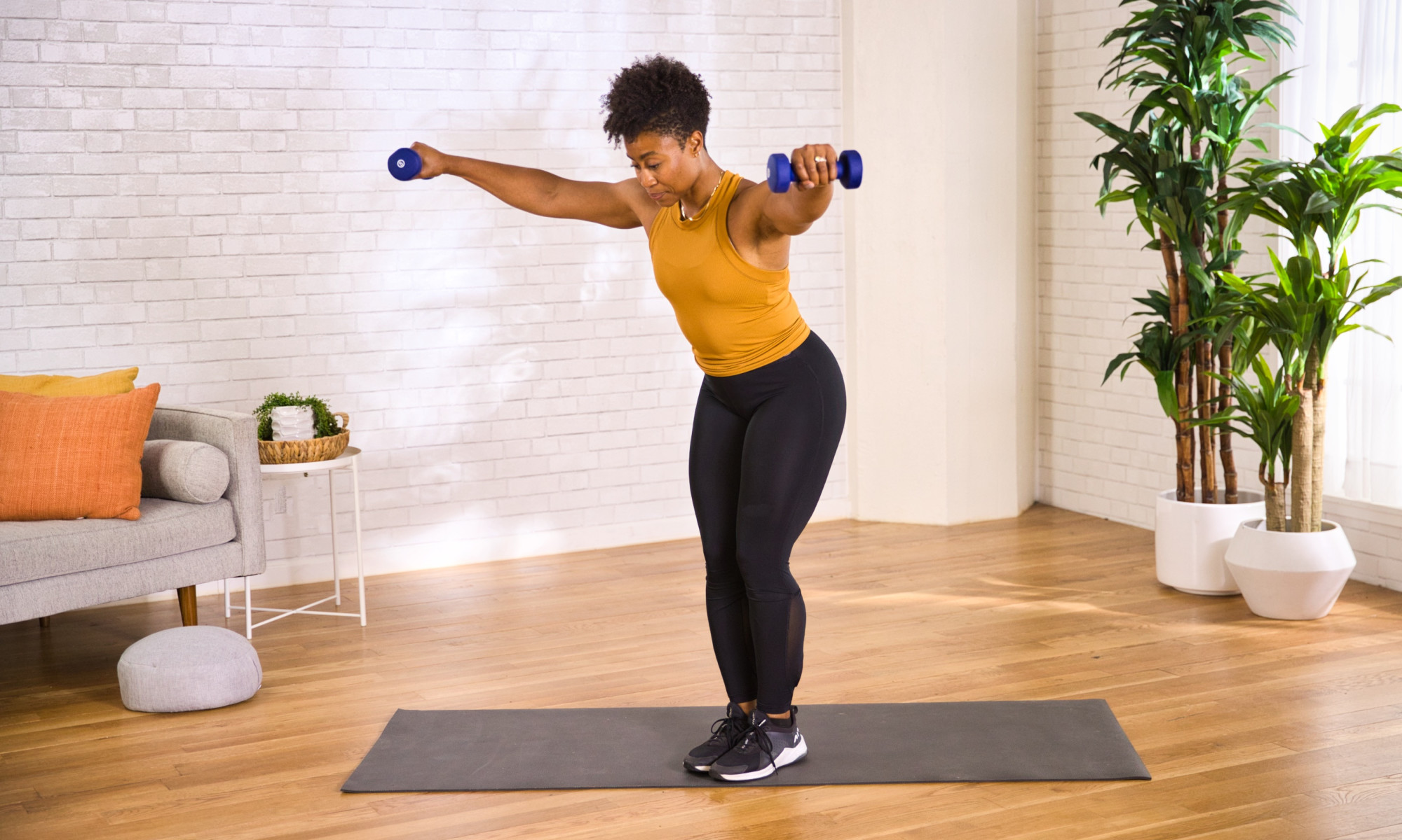 A 5-Move Chest & Arms Workout To Strengthen Your Upper Body