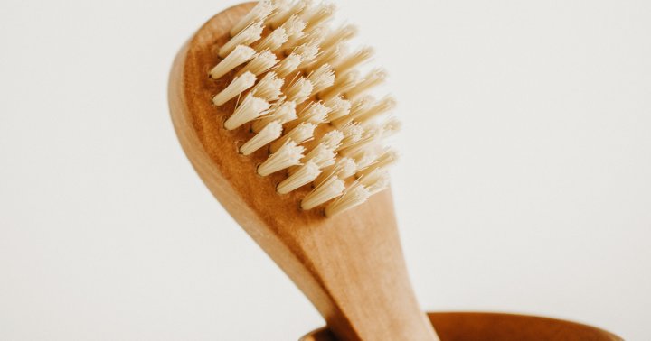 Should You Clean Your Dry Brush? How To Scrub & How Often