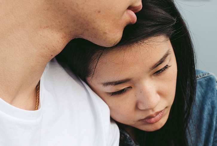 Why Am I So Clingy? The Psychology Behind It + 6 Steps To Heal, From Therapists