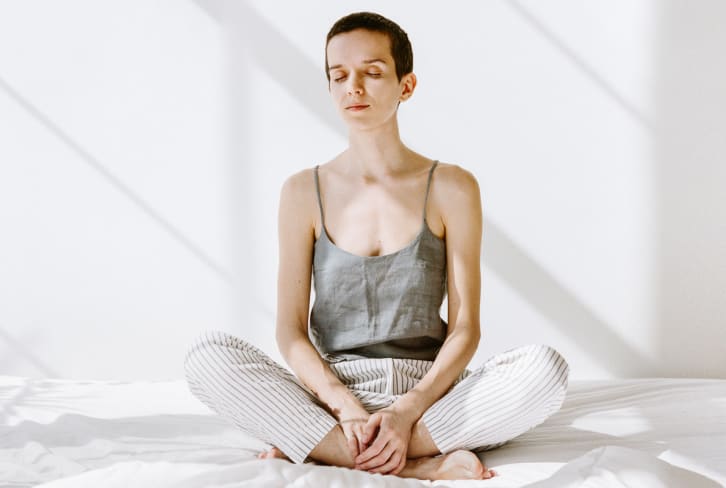 How Breathwork Can Help Ease Anxiety + 7 Routines To Start With
