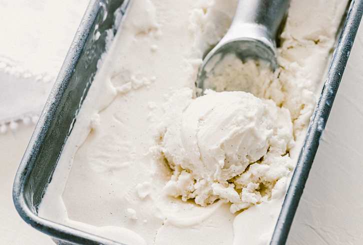 This Easy Homemade Vanilla Ice Cream Is Vegan, Keto & Paleo Friendly
