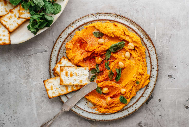 How To Make A Vibrant & Flavorful Low-FODMAP-Friendly Hummus