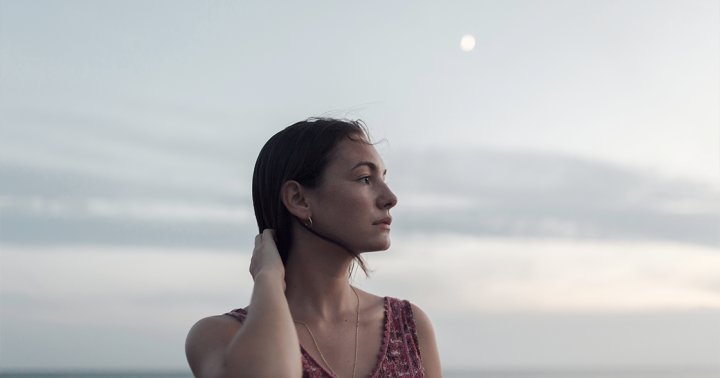 13 Rituals To Help You Make The Most Of Every Full Moon Night