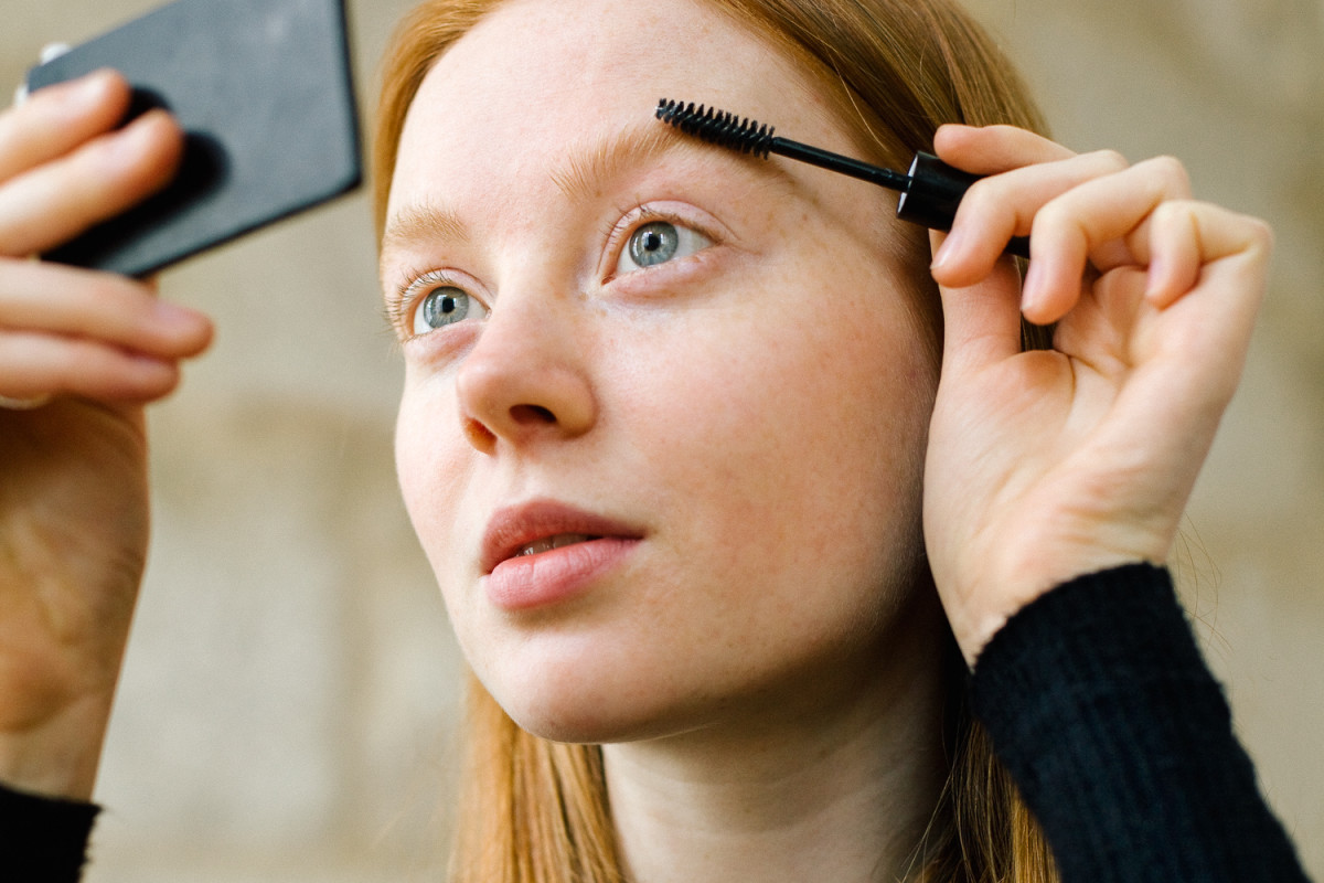 Brow Code Women's Eyebrow Trimming Scissors