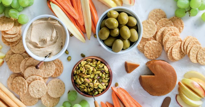 6 Sneaky Ingredients To Avoid In Your "Healthy" Store-Bought Snack Foods