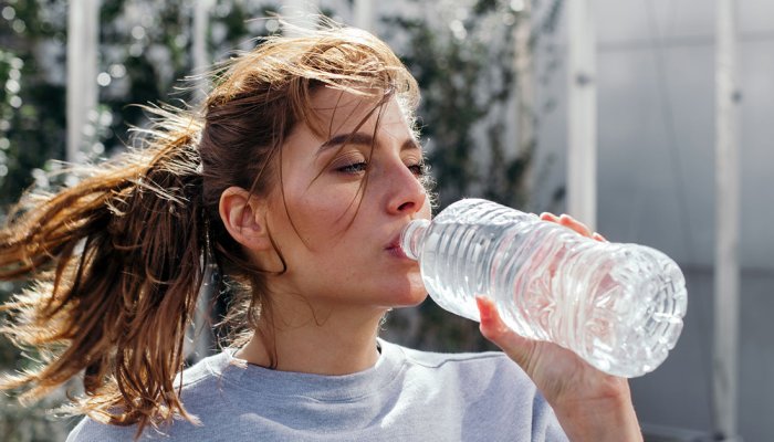 Stay Hydrated All Day Long With These 7 Expert Thirst-Quenching Tips