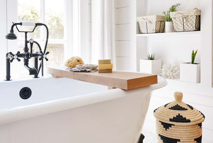How Much Epsom Salt Do You Put In Your Bath To Fight Anxiety & Pain?