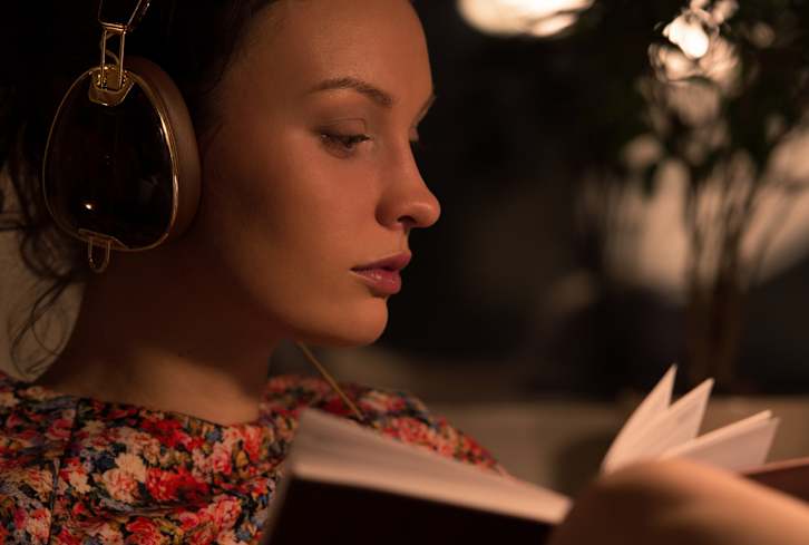 A Low-Effort Hack To Boost Your Brain Health & Support Your Sleep