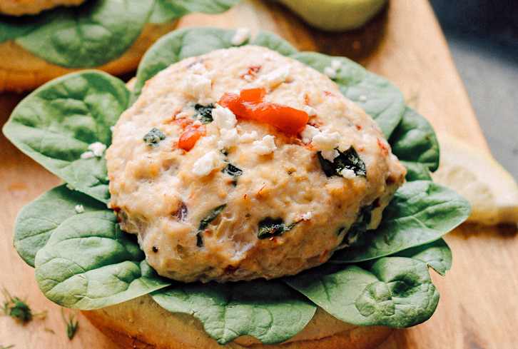 A Simple Mediterranean Chicken Burger You Can Make Without A Grill