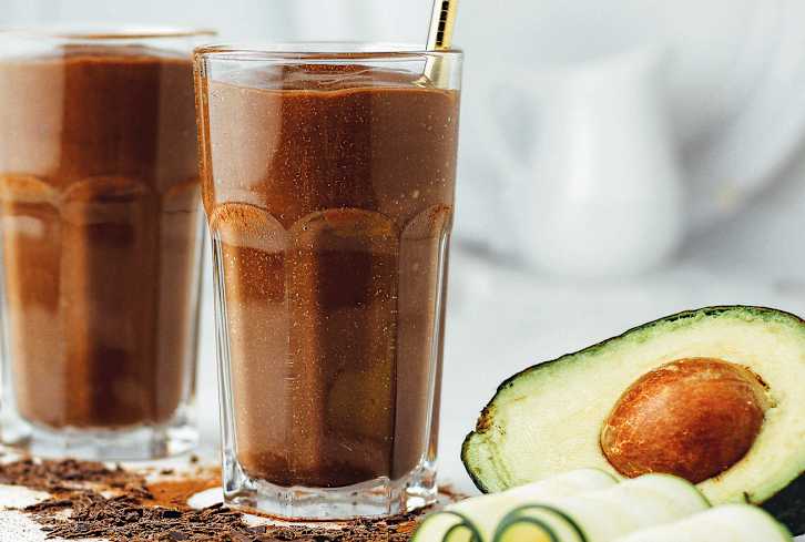 Sneak In Your Veggies With This Avo Chocolate Smoothie