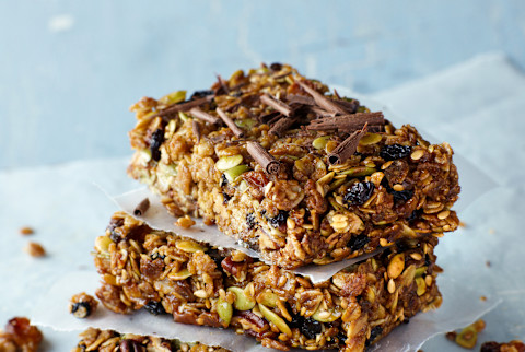 Raisins and nut health bar Raisins and nut health bar