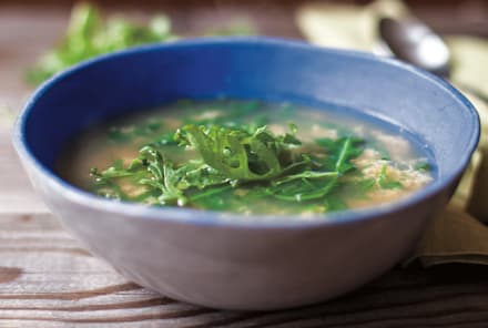 This 6-Ingredient Soup Is Nutrient Dense & Only Takes Minutes To Make