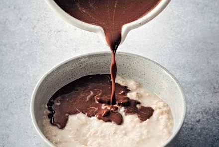 Postmenopausal Women May Benefit From Eating Chocolate For Breakfast