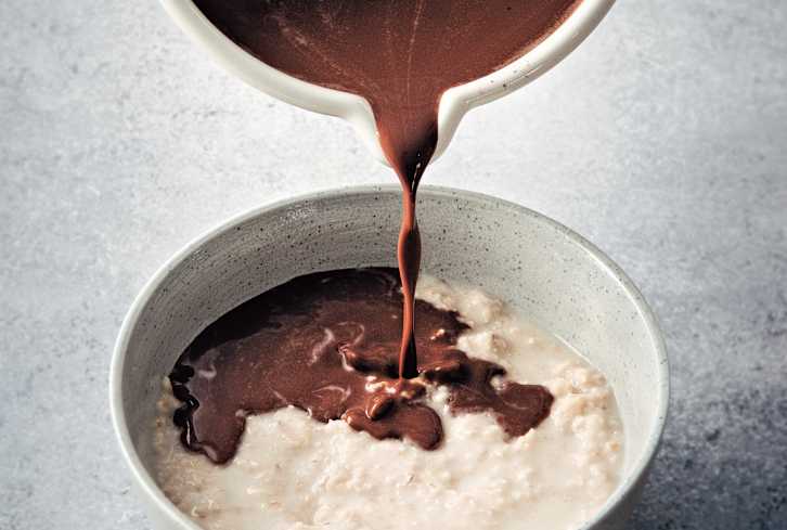 Postmenopausal Women May Benefit From Eating Chocolate For Breakfast