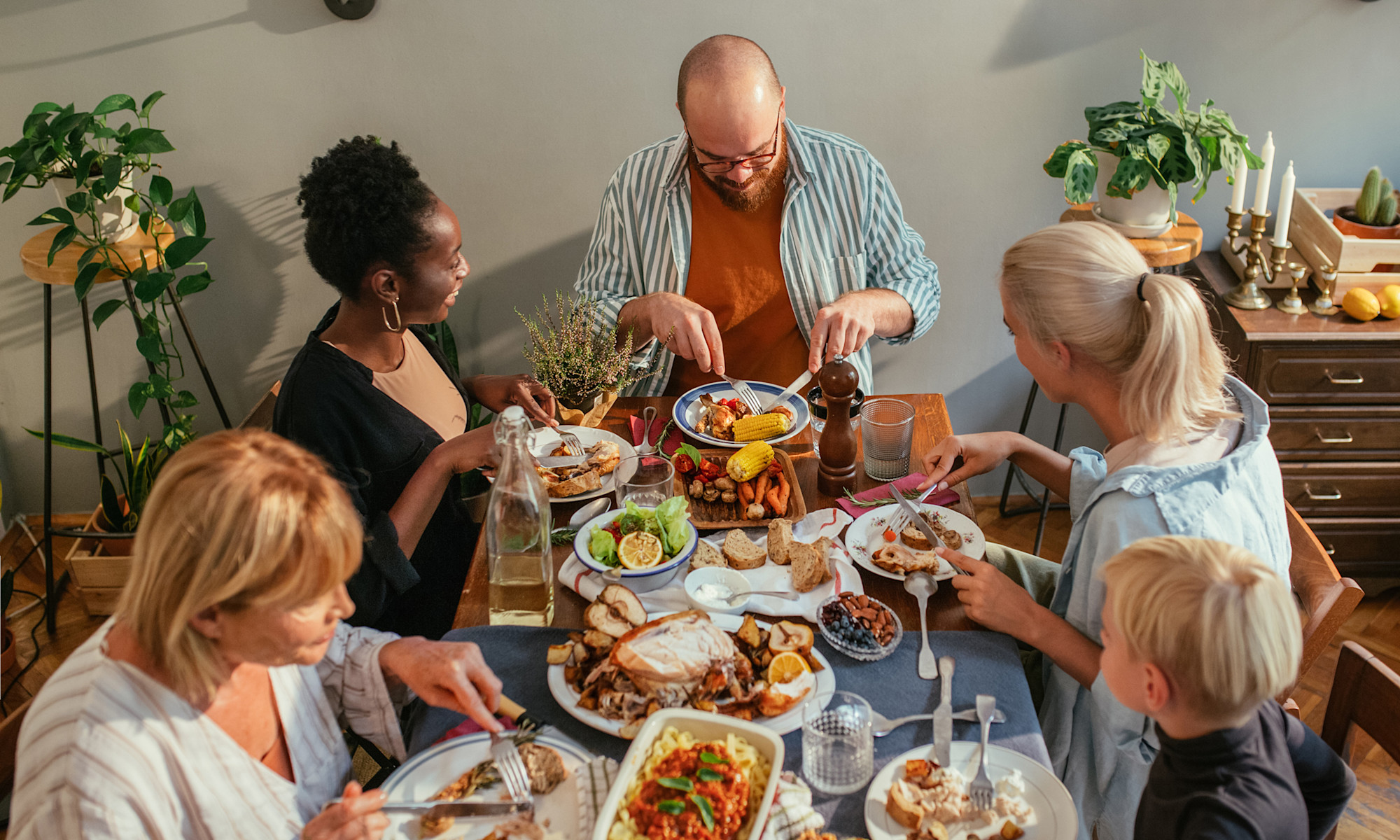 Here's What Your Zodiac Sign Should Bring For Thanksgiving This Year