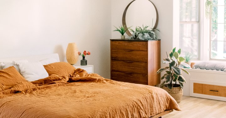 The Worst Colors To Paint Your Bedroom If You Want To Sleep Soundly