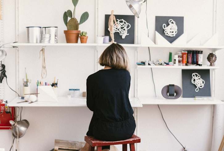 The Best Way To Position Your Desk For Productivity, According To Feng Shui