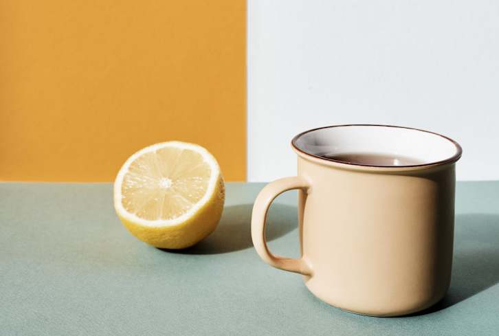 5 Ways To Add A Bonus Nutrient Zing To Your Tea, From A Health Coach
