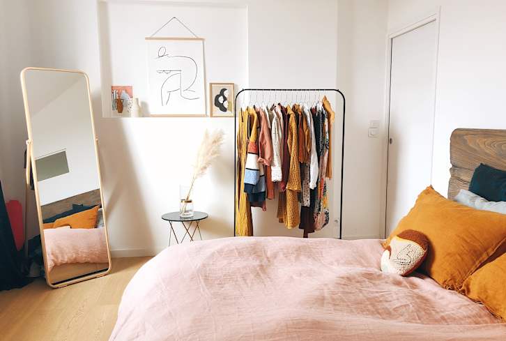 This Borderline Genius Challenge Is Great For Editing Your Wardrobe