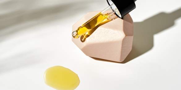 Image of Want To Use Niacinamide In Your Routine? We Love It, Too, But Read This First