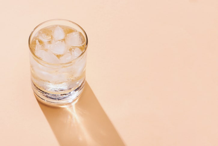 Is Sparkling Water Just As Hydrating As Still? An Expert Weighs In