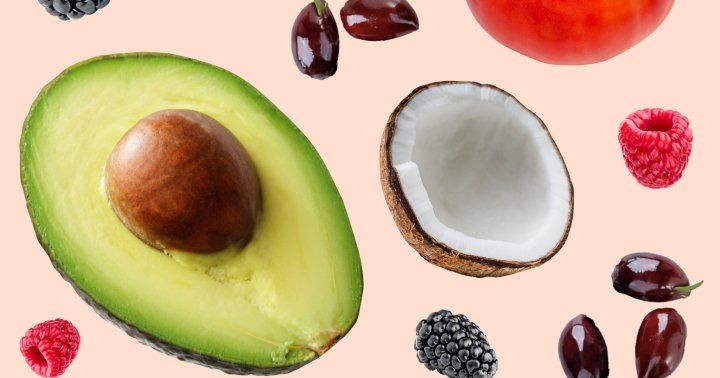 Keto-Friendly Fruit: What To Eat & What To Avoid