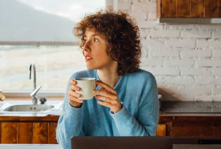 I'm A Nutritional Psychiatrist: Drink This When You Start Feeling Anxious