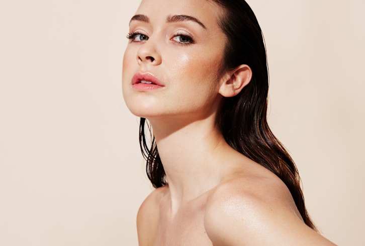 This Is *The* Best Oil Mask For Dry Hair, In Case You're Curious