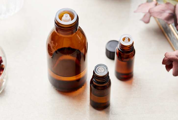7 Smart Tips For Extending The Shelf Life Of Essential Oils, From An Expert