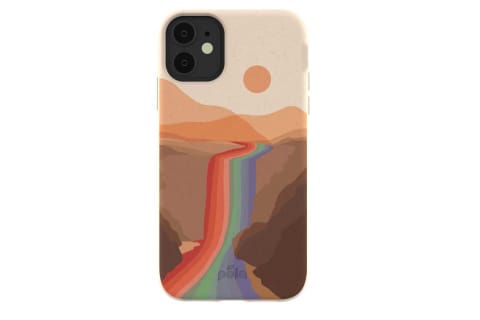 phone case with mountain design