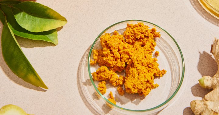 How Much Turmeric Should You Take Per Day? Experts Weigh In
