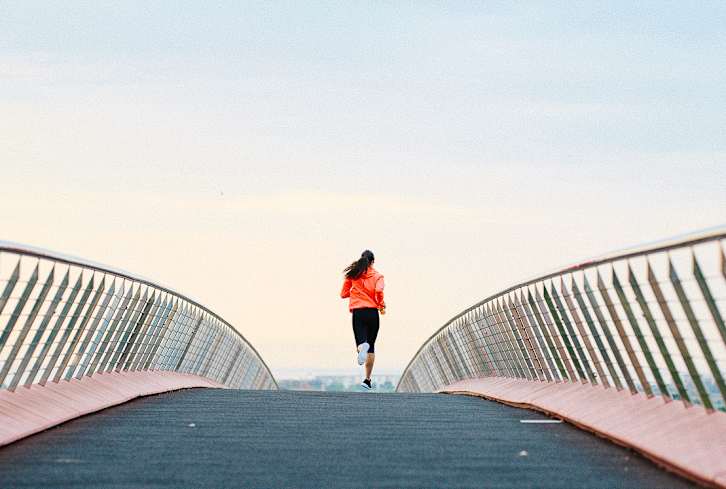 Let's Settle This: Should You Work Out On An Empty Stomach Or Not?