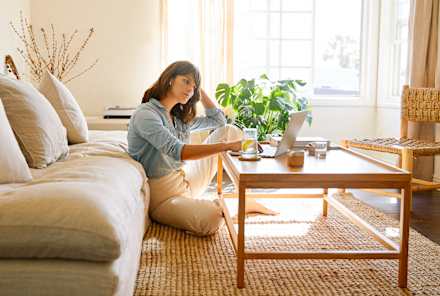 Prone To Joint Pain & Stiffness? This Could Help (& Takes Less Than A Minute)