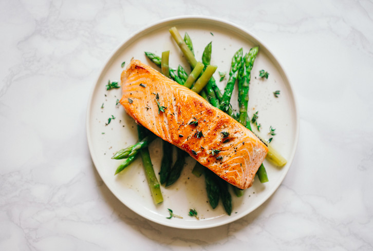 Eating Fish This Way Could Protect Your Brain From Air Pollution, Study Says