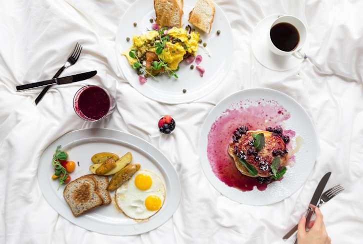 Does Eating A Big Breakfast Boost Your Metabolism — Here's What We Know