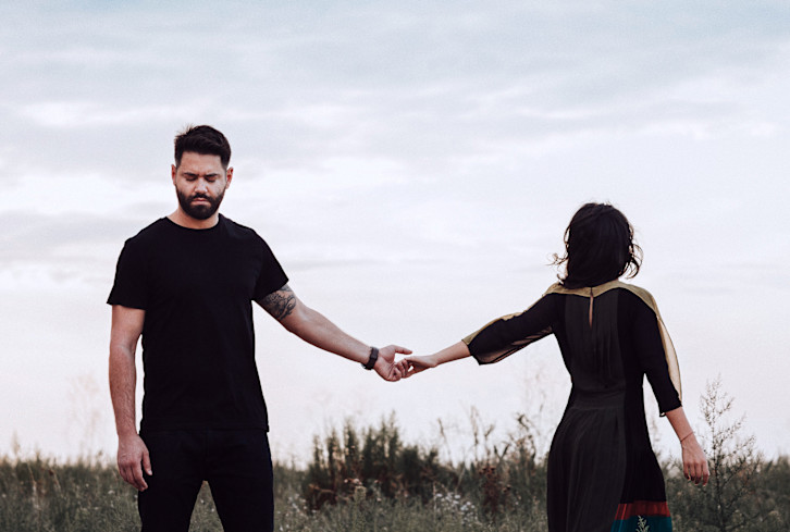 20 Signs Your Relationship Might Be Over, According To Couples' Therapists