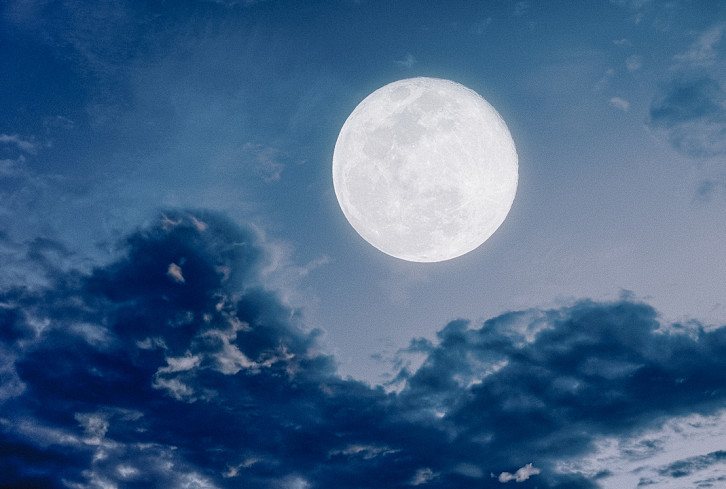 These Zodiac Signs Will Be Most Impacted By This Month's Full Moon