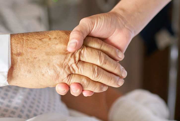8 Lessons On Living A Remarkable Life That I've Learned From The Dying