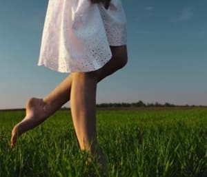 The Surprising Health Benefits Of Going Barefoot