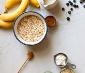 The One Good-For-Your-Gut Ingredient You Should Be Adding To Your Overnight Oats