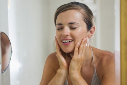 5 Best Teas For Acne, Science-Backed & Dermatologist-Approved